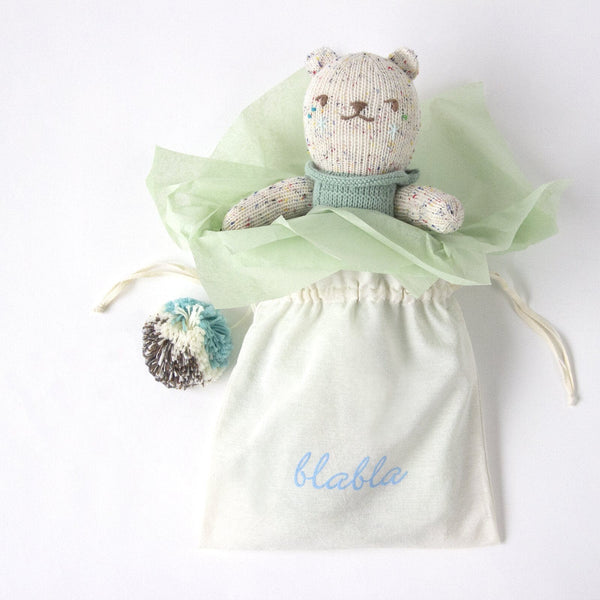 Gift Wrapping (Blabla Blue Tissue Color)